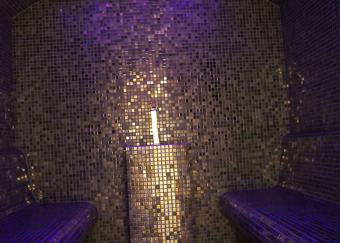 La Mazarin Отель