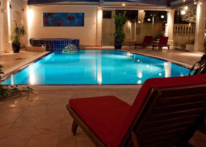 La Mazarin Отель Эг-Морт