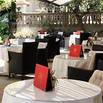La Mazarin Hotel