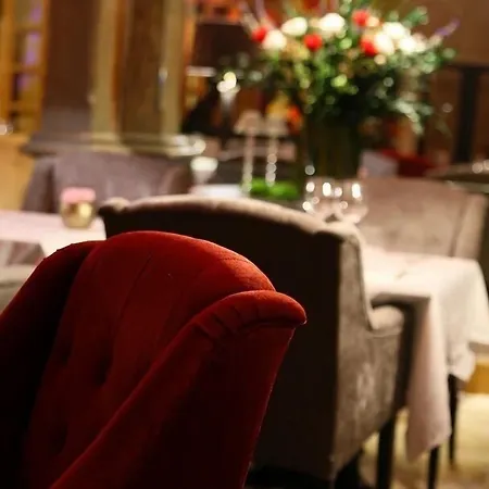 La Mazarin Hotel