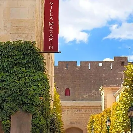 Hotel La Mazarin 5*