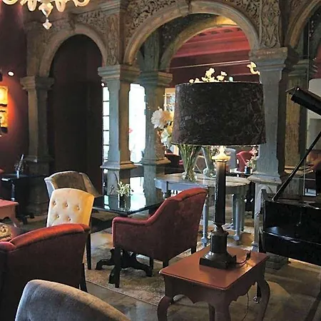 Hotel La Mazarin Aigues-Mortes
