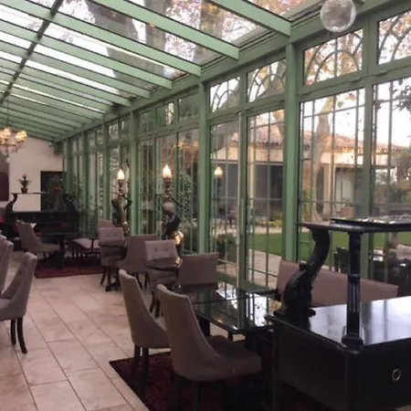 La Mazarin Hotel